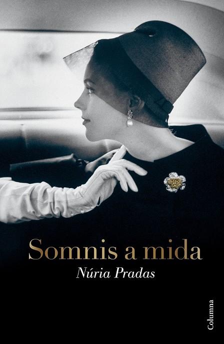 SOMNIS A MIDA | 9788466420587 | PRADAS, NÚRIA | Llibreria Drac - Librería de Olot | Comprar libros en catalán y castellano online