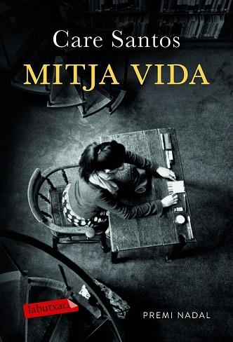 MITJA VIDA | 9788417031558 | SANTOS, CARE | Llibreria Drac - Librería de Olot | Comprar libros en catalán y castellano online