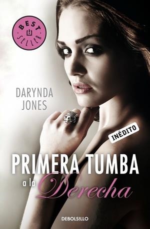 PRIMERA TUMBA A LA DERECHA | 9788499894072 | JONES, DARYNDA | Llibreria Drac - Llibreria d'Olot | Comprar llibres en català i castellà online
