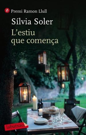 ESTIU QUE COMENÇA, L' | 9788499308104 | SOLER, SÍLVIA | Llibreria Drac - Librería de Olot | Comprar libros en catalán y castellano online