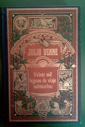 VEINTE MIL LEGUAS DE VIAJE SUBMARINO | 9788427203525 | VERNE, JULIO | Llibreria Drac - Librería de Olot | Comprar libros en catalán y castellano online