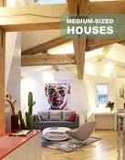 MEDIUM-SIZED HOUSES | 9788415829706 | AAVV | Llibreria Drac - Librería de Olot | Comprar libros en catalán y castellano online