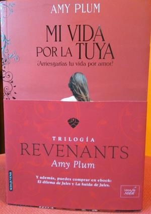 PACK TRILOGIA REVENANTS | 9788415854975 | PLUM, AMY | Llibreria Drac - Llibreria d'Olot | Comprar llibres en català i castellà online