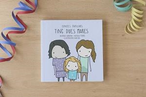 TINC DUES MARES | 9788461774685 | FERRÚS, NATALIA; CARDONA, ANTÒNIA | Llibreria Drac - Llibreria d'Olot | Comprar llibres en català i castellà online