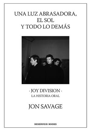 LUZ ABRASADORA EL SOL Y TODO LO DEMÁS, UNA | 9788417910815 | SAVAGE, JON | Llibreria Drac - Llibreria d'Olot | Comprar llibres en català i castellà online