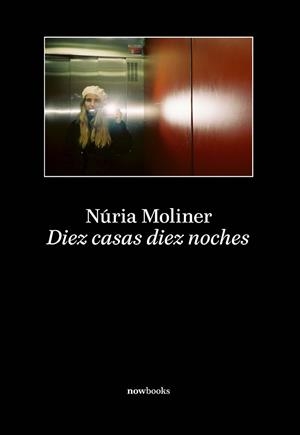 DIEZ CASAS DIEZ NOCHES | 9788416245789 | MOLINER, NÚRIA | Llibreria Drac - Llibreria d'Olot | Comprar llibres en català i castellà online