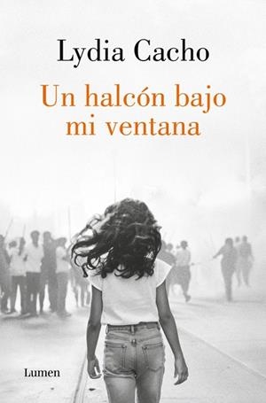 HALCÓN BAJO MI VENTANA, UN | 9788426434210 | CACHO, LYDIA | Llibreria Drac - Librería de Olot | Comprar libros en catalán y castellano online